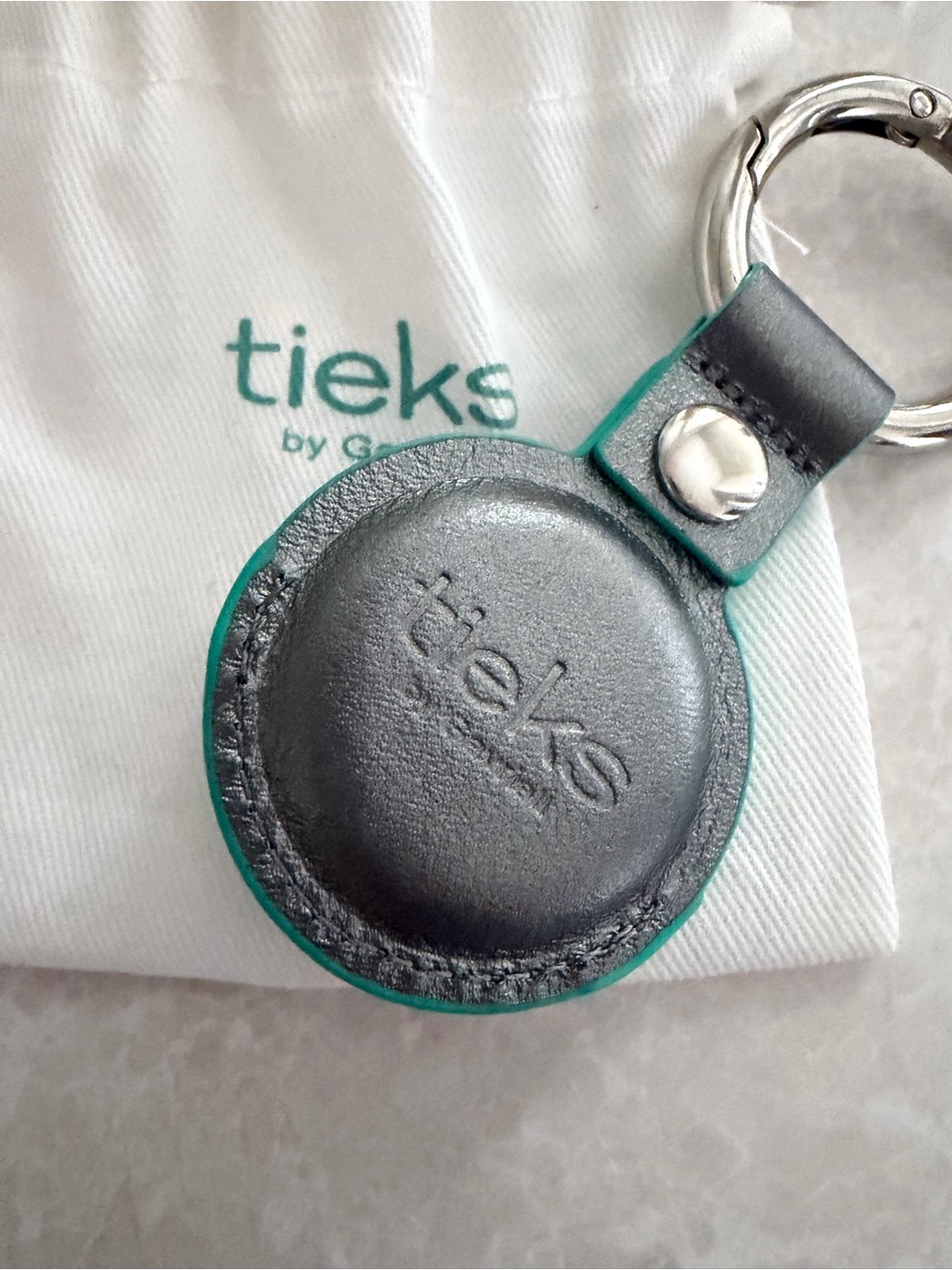 Tieks Silver/Gray Leather AirTag Keyring